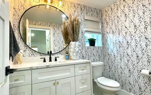 The Lone Star Bungalow - Georgetown, Texas