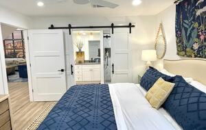 The Lone Star Bungalow - Georgetown, Texas