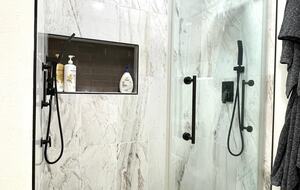 The Lone Star Bungalow - Georgetown, Texas