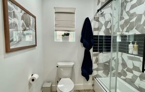 The Lone Star Bungalow - Georgetown, Texas