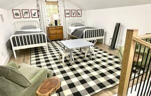 The Lone Star Bungalow - Georgetown, Texas