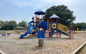 The Lone Star Bungalow - Georgetown, Texas