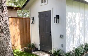 The Lone Star Bungalow - Georgetown, Texas