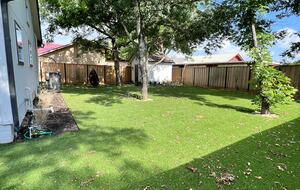 The Lone Star Bungalow - Georgetown, Texas