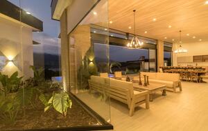 Exquisite Modern Villa with Panoramic Lake Views - Calima, Colombia