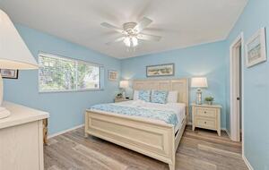 Anna Maria Island Escape | Steps to the Beach - Holmes Beach, Florida