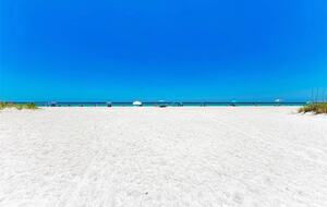 Anna Maria Island Escape | Steps to the Beach - Holmes Beach, Florida