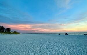 Anna Maria Island Escape | Steps to the Beach - Holmes Beach, Florida
