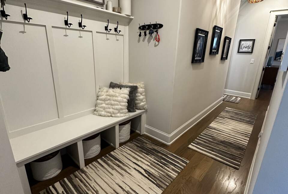 Lakefront Getaway - Newnan, Georgia