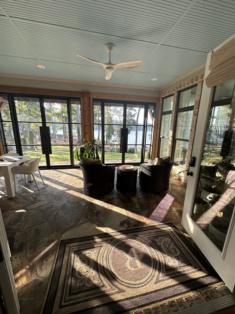 Lakefront Getaway - Newnan, Georgia