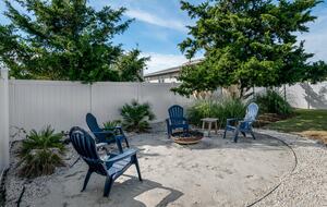 Holden Beach Haven: Relaxation Awaits at Sandy Claws - Holden Beach, North Carolina