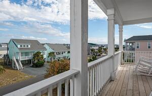 Holden Beach Haven: Relaxation Awaits at Sandy Claws - Holden Beach, North Carolina
