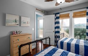 Holden Beach Haven: Relaxation Awaits at Sandy Claws - Holden Beach, North Carolina