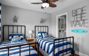 Holden Beach Haven: Relaxation Awaits at Sandy Claws - Holden Beach, North Carolina