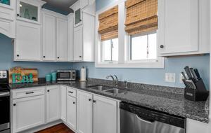 Holden Beach Haven: Relaxation Awaits at Sandy Claws - Holden Beach, North Carolina