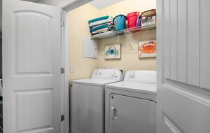 Holden Beach Haven: Relaxation Awaits at Sandy Claws - Holden Beach, North Carolina