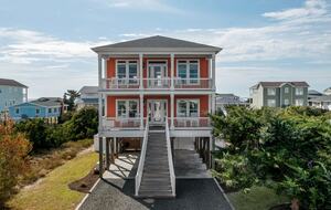 Holden Beach Haven: Relaxation Awaits at Sandy Claws - Holden Beach, North Carolina