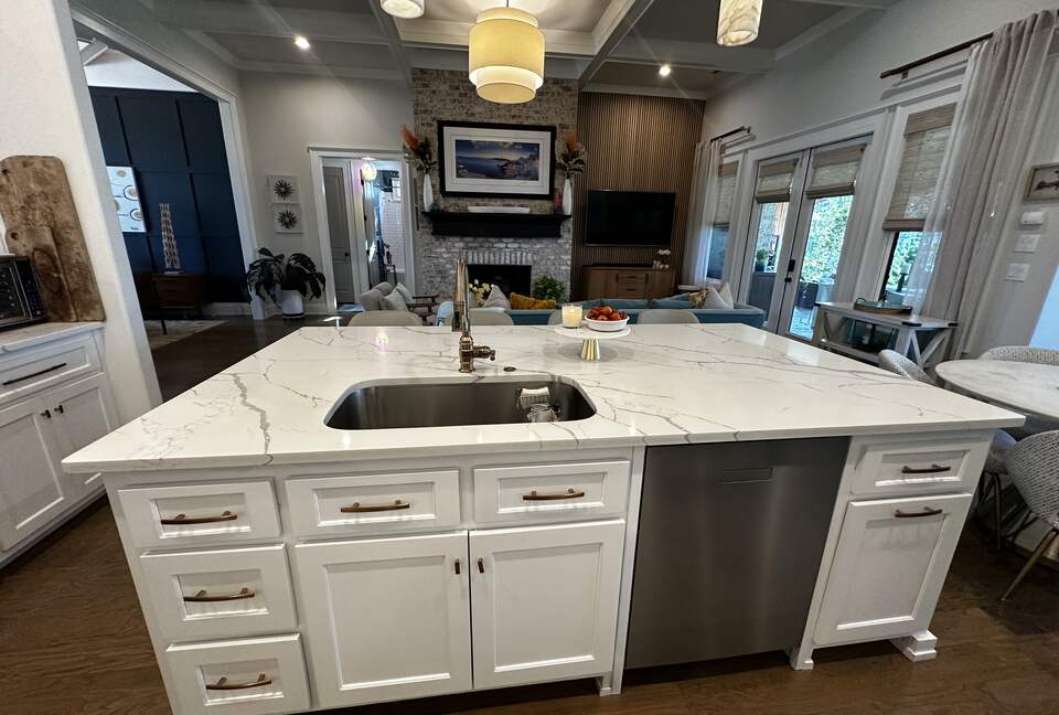 Lakefront Getaway - Newnan, Georgia