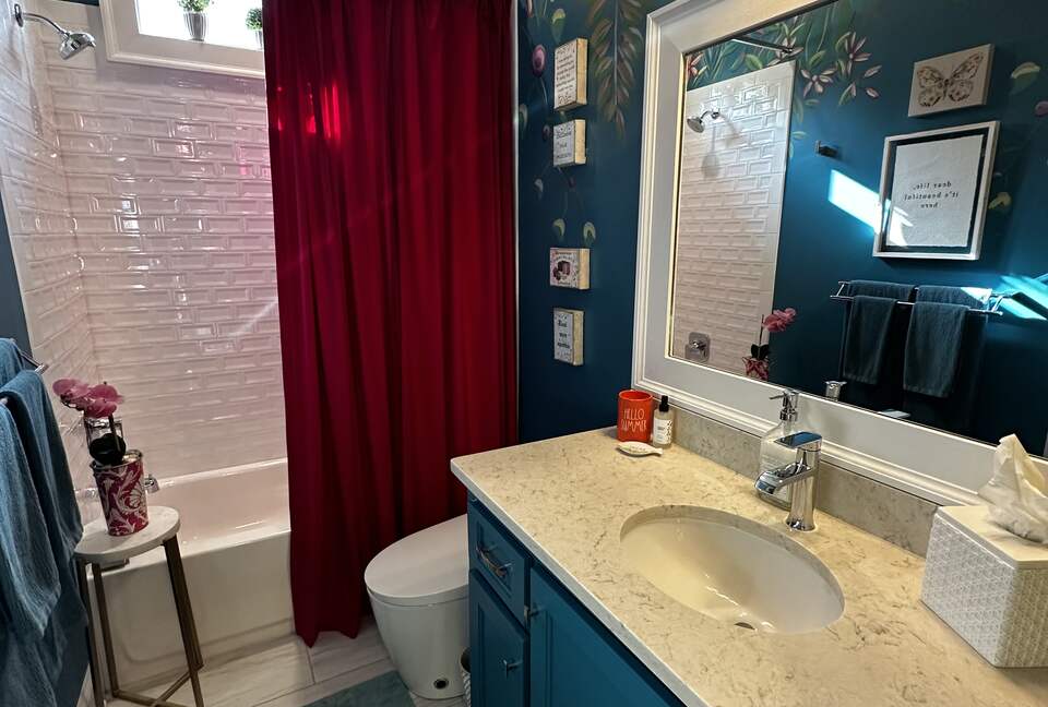 Lakefront Getaway - Newnan, Georgia