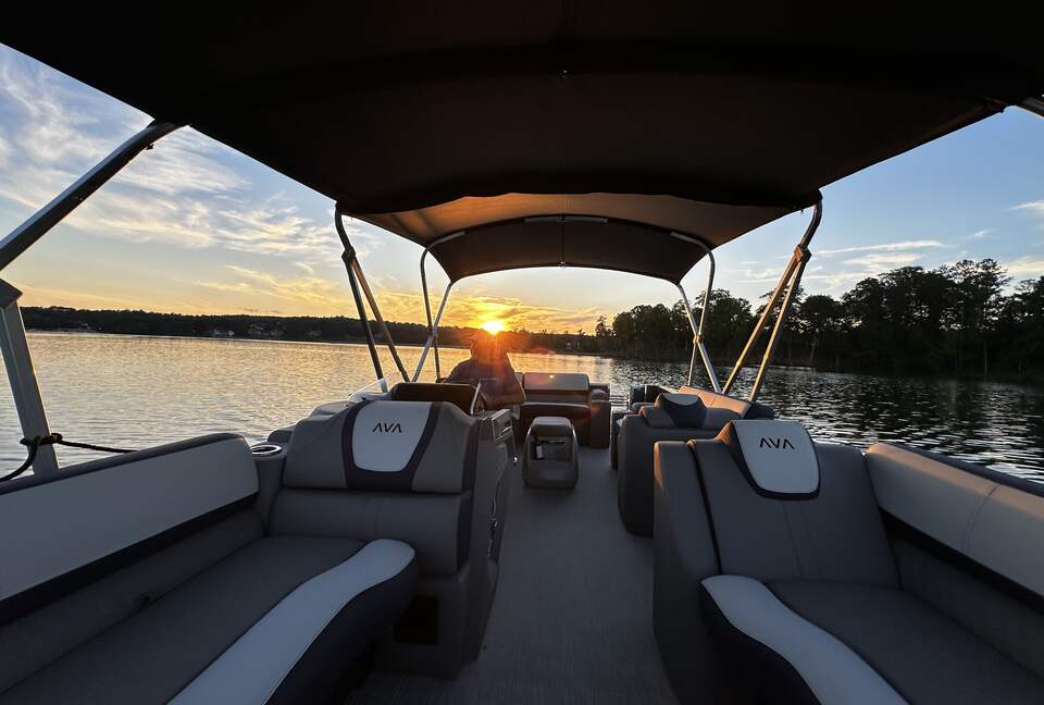 Lakefront Getaway - Newnan, Georgia