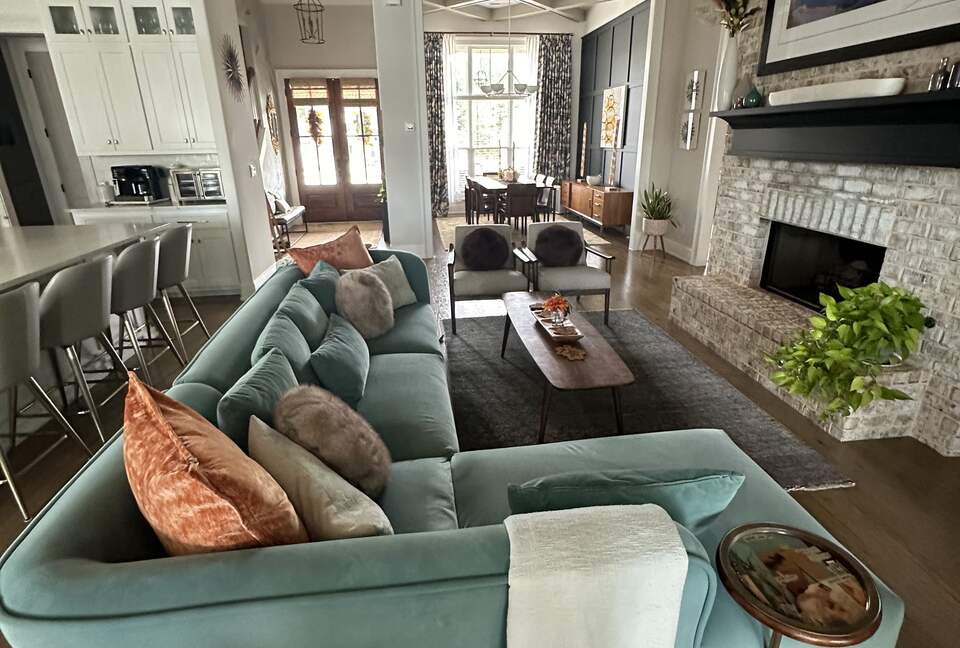 Lakefront Getaway - Newnan, Georgia