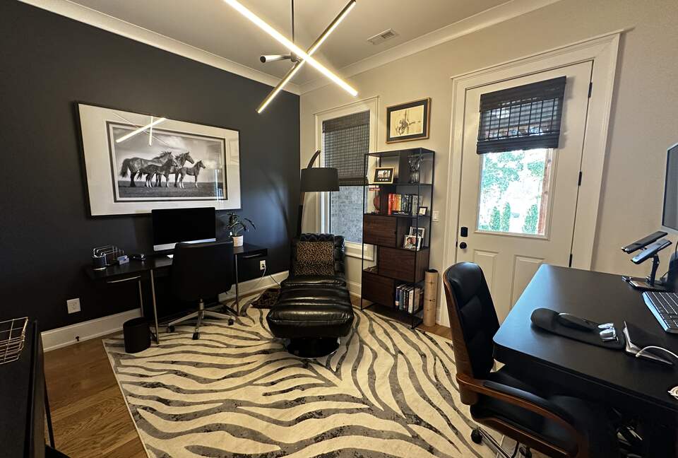 Lakefront Getaway - Newnan, Georgia