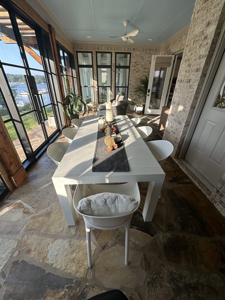 Lakefront Getaway - Newnan, Georgia