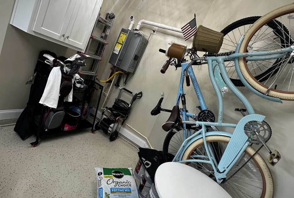 Lakefront Getaway - Newnan, Georgia