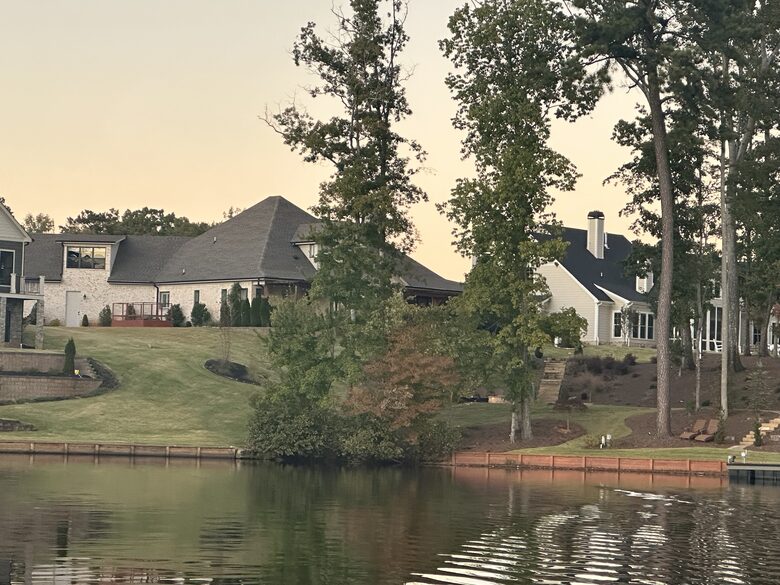 Lakefront Getaway - Newnan, Georgia