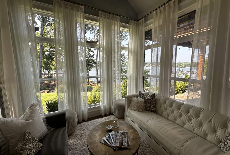 Lakefront Getaway - Newnan, Georgia