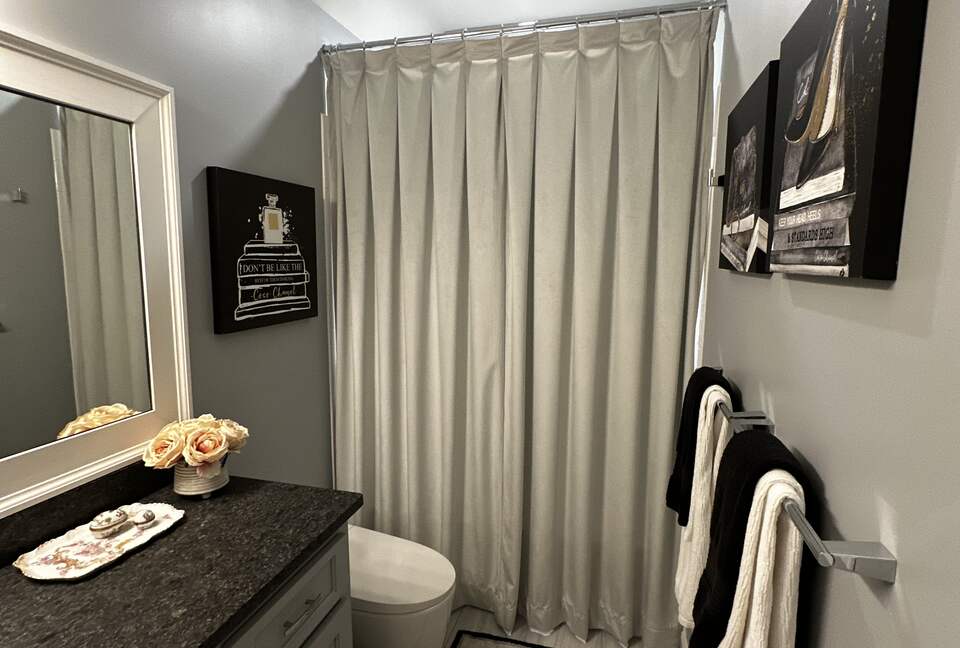 Lakefront Getaway - Newnan, Georgia