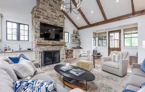 Two Moon | Elegant Mountain Home with Great Community Amenities - Cashiers, North Carolina