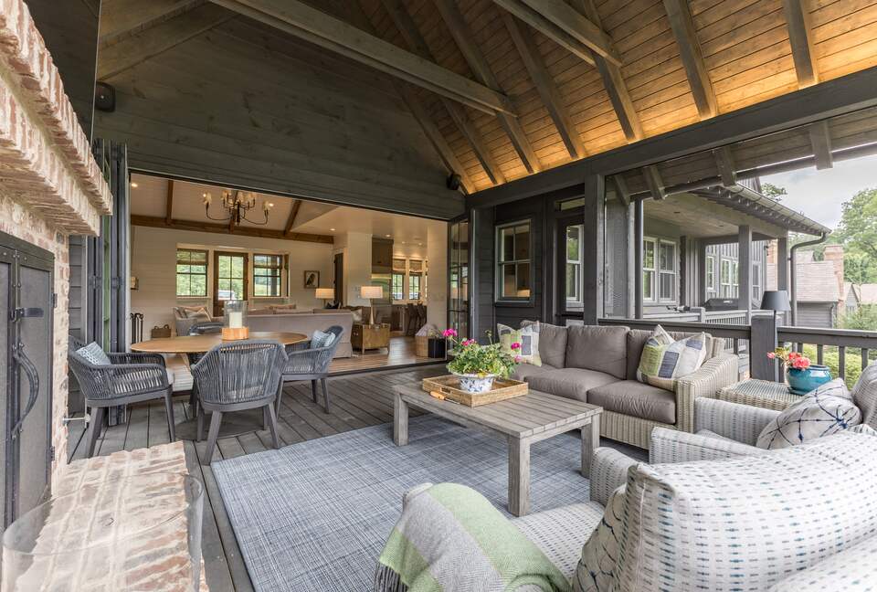 Two Moon | Elegant Mountain Home with Great Community Amenities - Cashiers, North Carolina