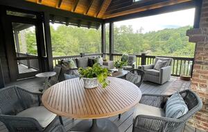 Two Moon | Elegant Mountain Home with Great Community Amenities - Cashiers, North Carolina