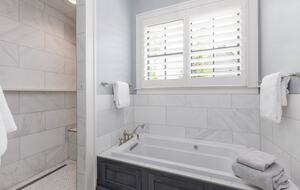 Two Moon | Elegant Mountain Home with Great Community Amenities - Cashiers, North Carolina