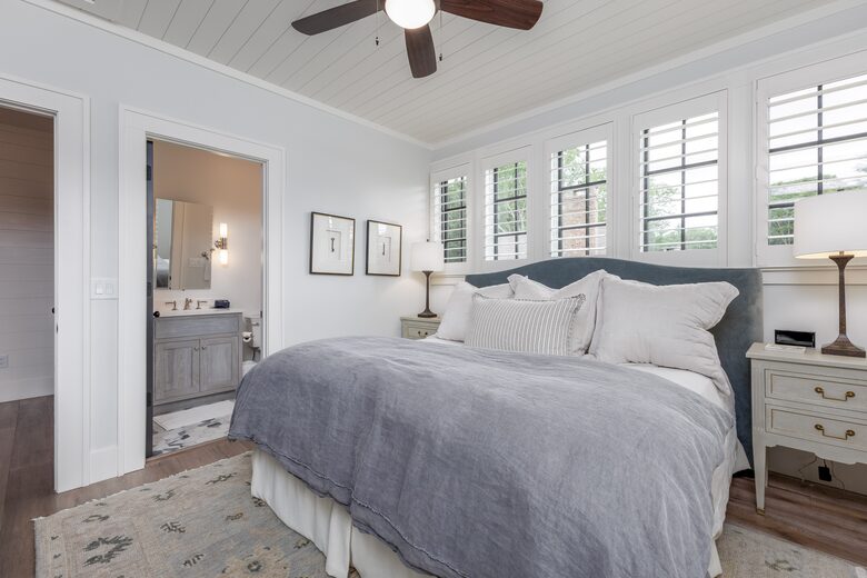 Two Moon | Elegant Mountain Home with Great Community Amenities - Cashiers, North Carolina