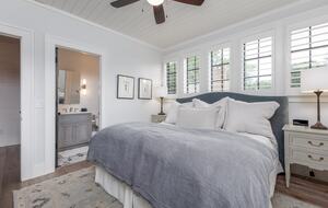 Two Moon | Elegant Mountain Home with Great Community Amenities - Cashiers, North Carolina