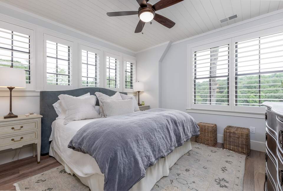 Two Moon | Elegant Mountain Home with Great Community Amenities - Cashiers, North Carolina