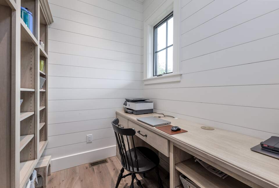 Two Moon | Elegant Mountain Home with Great Community Amenities - Cashiers, North Carolina