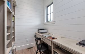 Two Moon | Elegant Mountain Home with Great Community Amenities - Cashiers, North Carolina