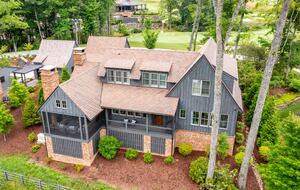 Two Moon | Elegant Mountain Home with Great Community Amenities - Cashiers, North Carolina
