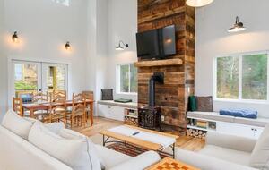 Idyllic Mountain by AvantStay | Outdoor Living - Asheville, North Carolina