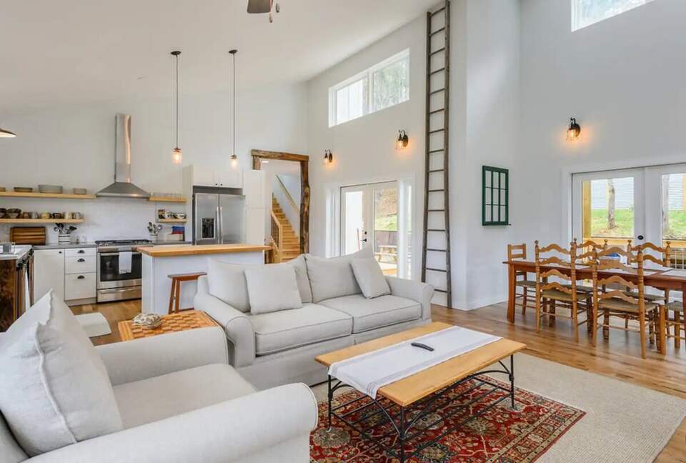 Idyllic Mountain by AvantStay | Outdoor Living - Asheville, North Carolina