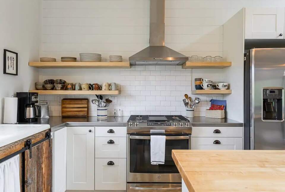 Idyllic Mountain by AvantStay | Outdoor Living - Asheville, North Carolina