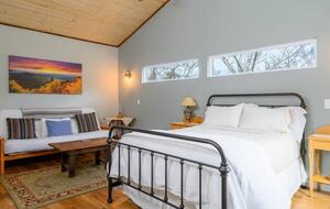 Idyllic Mountain by AvantStay | Outdoor Living - Asheville, North Carolina