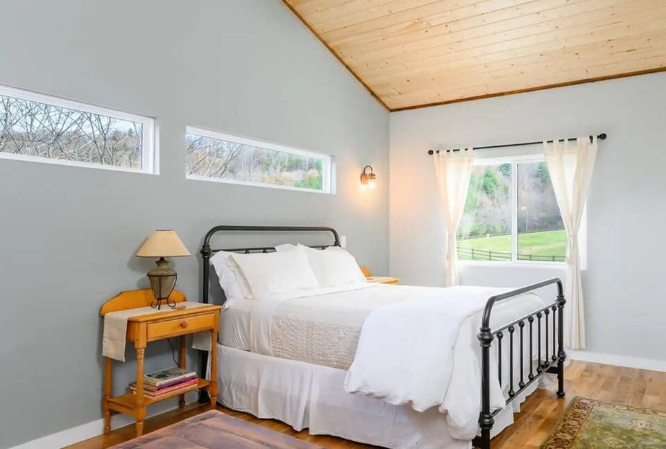 Idyllic Mountain by AvantStay | Outdoor Living - Asheville, North Carolina