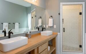 Idyllic Mountain by AvantStay | Outdoor Living - Asheville, North Carolina