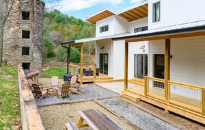 Idyllic Mountain by AvantStay | Outdoor Living - Asheville, North Carolina
