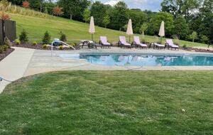 Sprawling 10-Acre Retreat in Scenic Ardmore - Ardmore, Tennessee