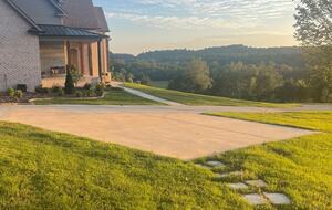 Sprawling 10-Acre Retreat in Scenic Ardmore - Ardmore, Tennessee